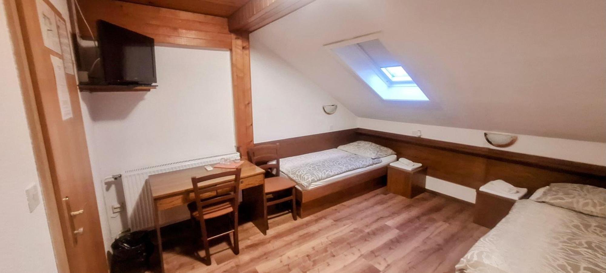 Pri Ancki B&B Ljubljana Suburbs メドヴォデ エクステリア 写真