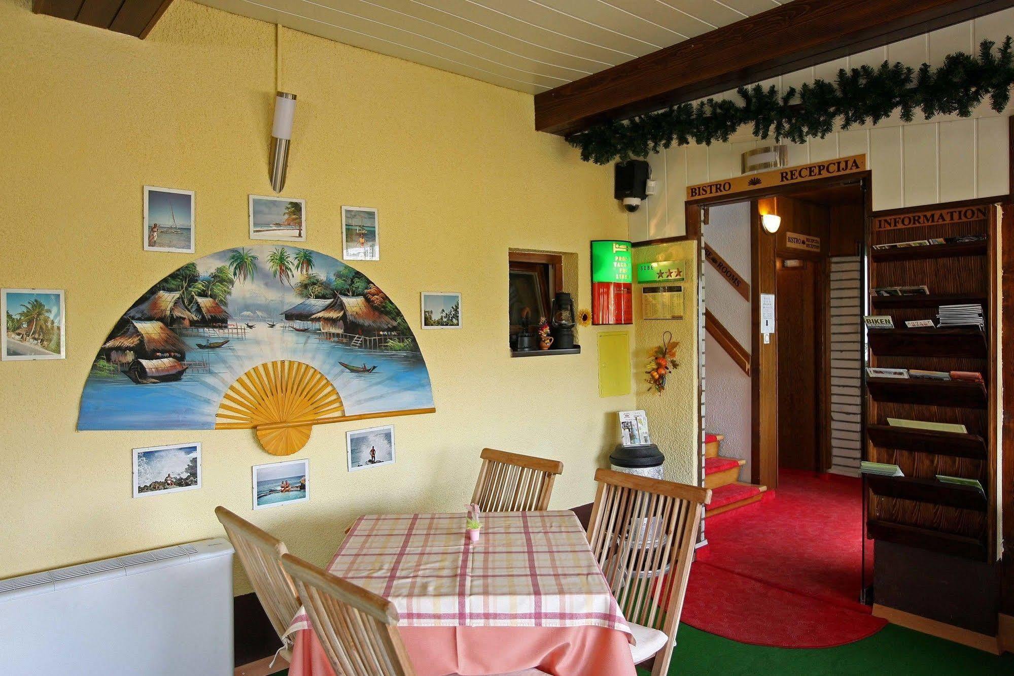 Pri Ancki B&B Ljubljana Suburbs メドヴォデ レストラン 写真