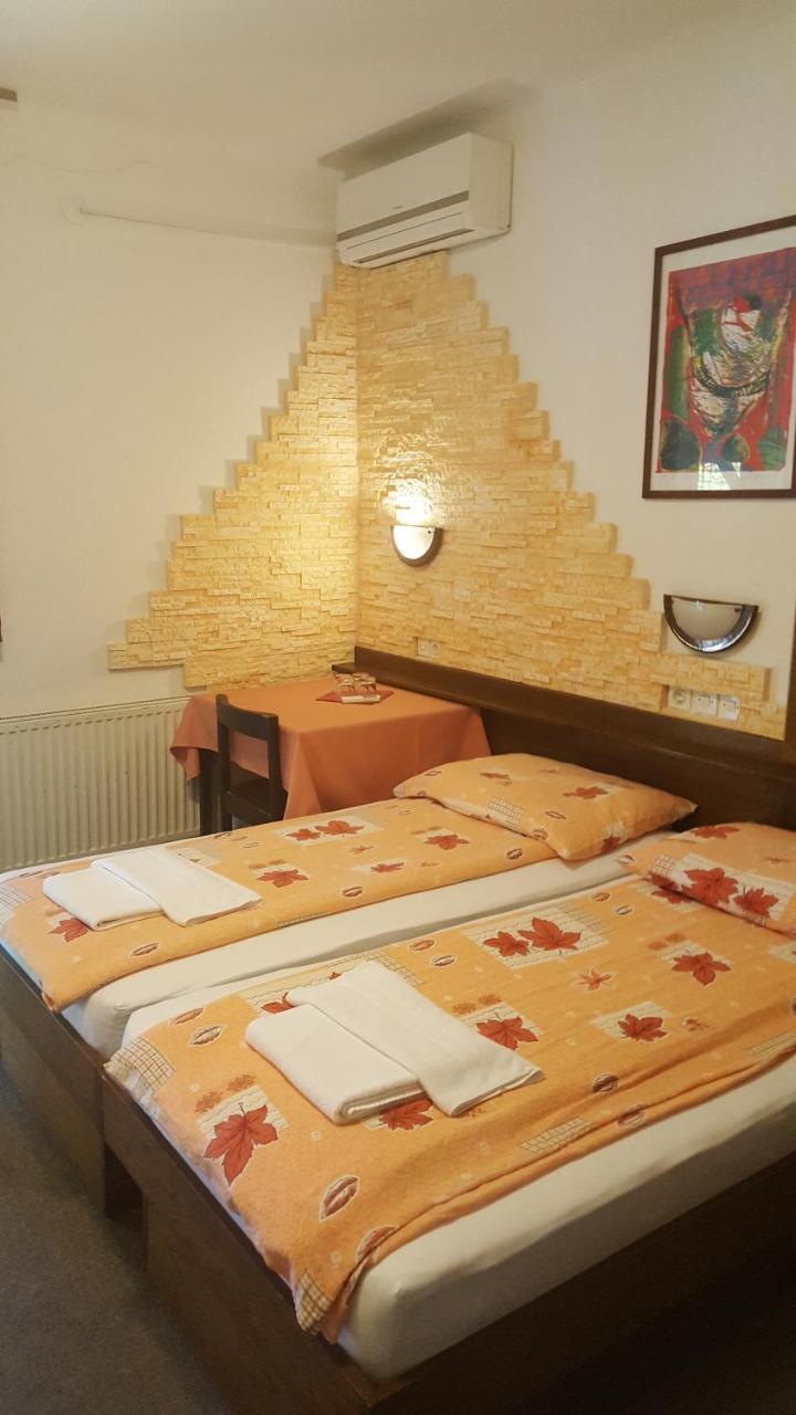 Pri Ancki B&B Ljubljana Suburbs メドヴォデ エクステリア 写真