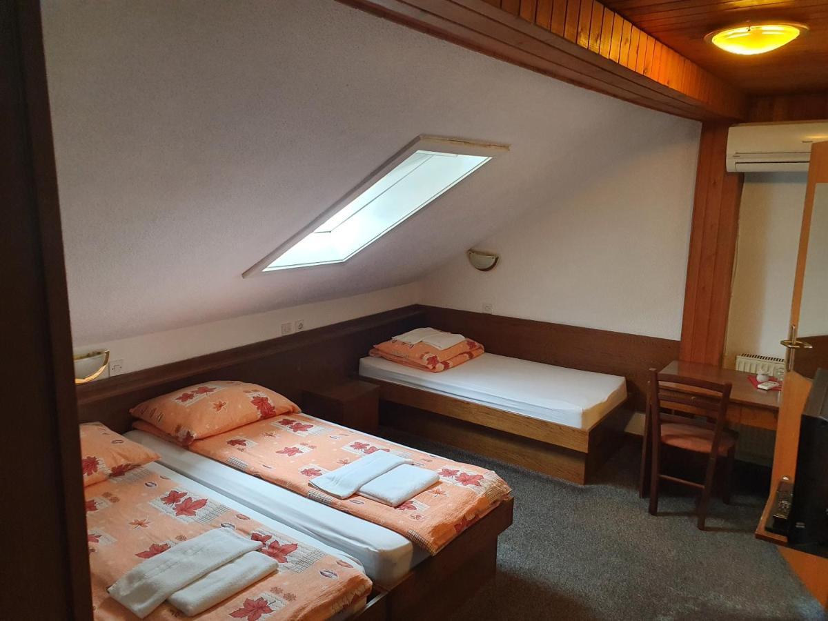 Pri Ancki B&B Ljubljana Suburbs メドヴォデ エクステリア 写真